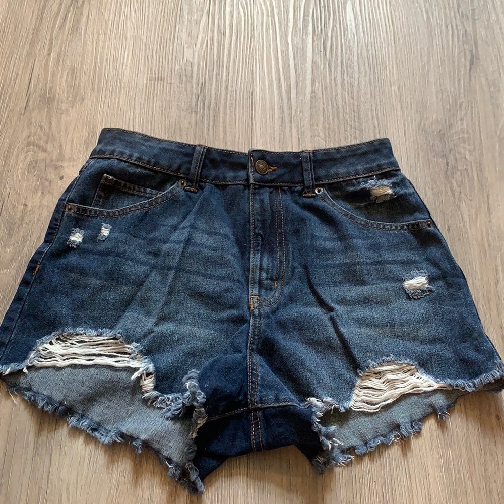these shorts are perfect for the summer!!